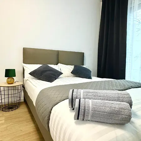 Modernes Nahe Des Stadtzentrums Daire *