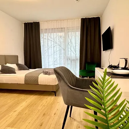 Modernes Nahe Des Stadtzentrums Daire